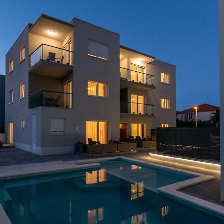 טרוגיר Guest House Petra מראה חיצוני תמונה