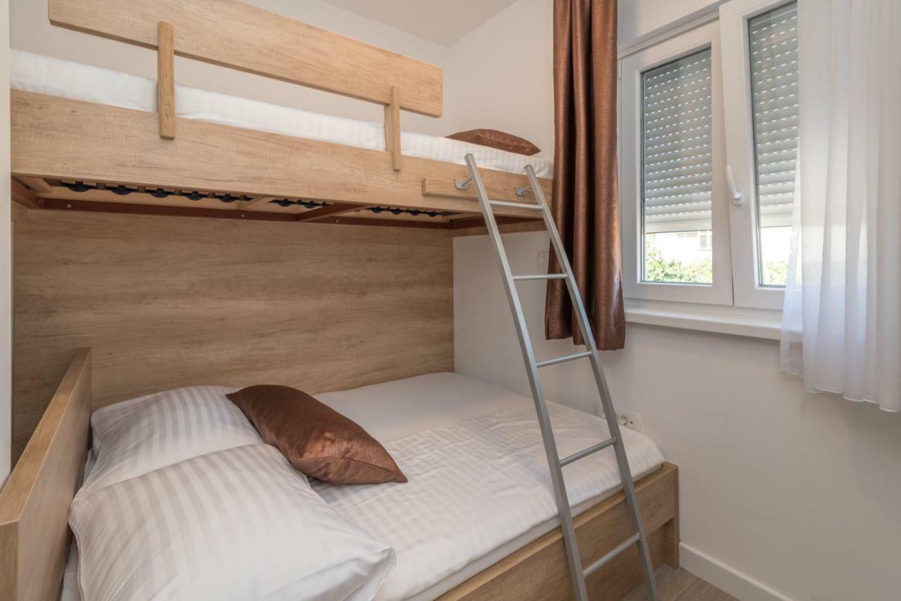 טרוגיר Guest House Petra מראה חיצוני תמונה
